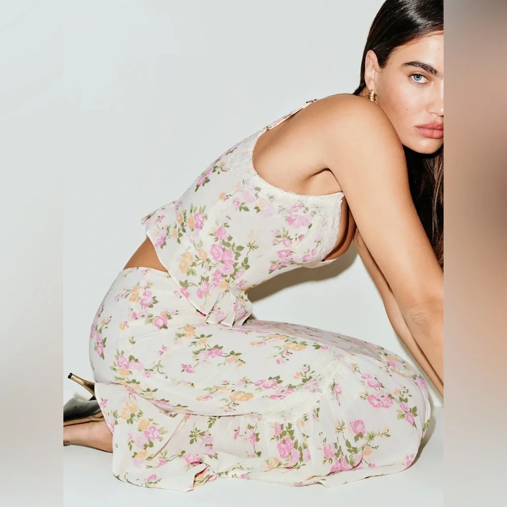 Reformation Sarita Set in Posy Sz4 - Picture 5 of 16